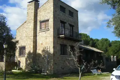 Image de Magnifique maison de campagne avec piscine Ă 35 km de Madrid