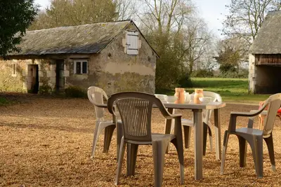 Image de Campagne, silence, confort: vacances au milieu des champs