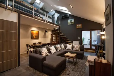 Image de Appartement de luxe à proximité du château et le centre-ville.