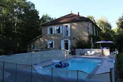 Image de Gers, grande maison avec piscine privée, parc, proche village, idéale famille