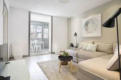 Image de Valencia St. Top Floor Bright & Quiet Apartment