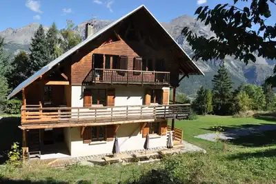 Image de Chalet 15 pers, 7chambres / 7 salles de bain/9 wc, , sauna, salle jeux