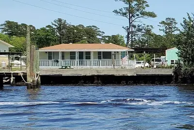 Image de -Waterfront -Cottage sur l'Icw -Pets Ok-Fishing et Boating à quelques pas.