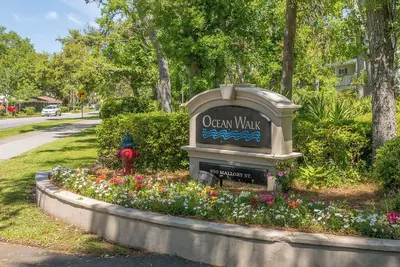 Image de Votre Destination ÎLE Est En Attente!