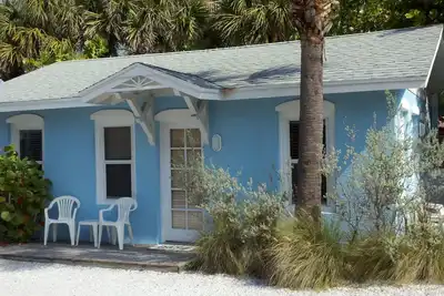 Image de Fantastique Cottage Beachside avec piscine