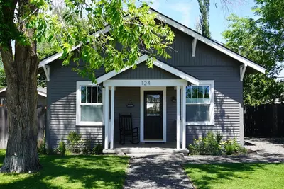Image de Historic Delaware Ave, Bluebird Day Cottage. Spa et vélos, Marchez Partout