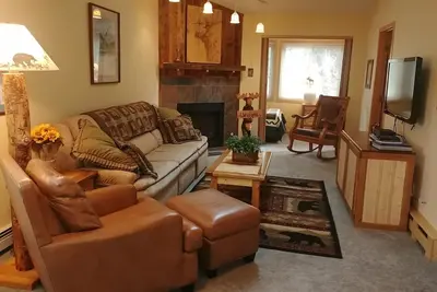 Image de Ensoleillé Frisco Condo Près de Ski Vélo Randonnée Shopping et Restaurants