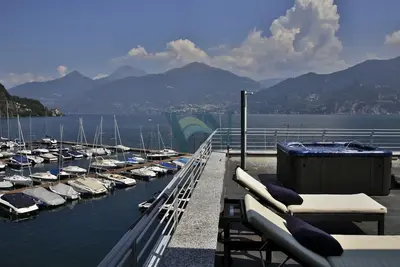 Image de Villa Navalia - Luxe Lac de CĂ´me avant villa avec vue sur lac et montagne -