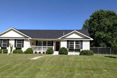 Image de Jolie maison dans un quartier calme près du centre-ville de Hamilton