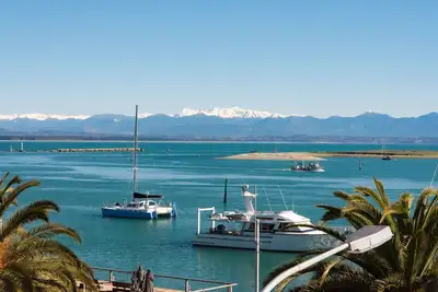 Image de Latitude Apartment - The perfect treat for two on Nelson's Waterfront!