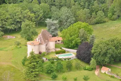 Image de Magnifique château du 9e siècle situé au cœur du Périgord Vert - Dordogne.