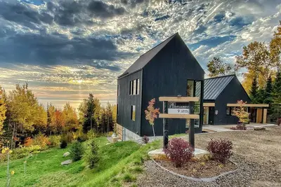 Image de Le Saint-Laurent, par Résidences Boutique, à 15 minutes du Massif Charlevoix