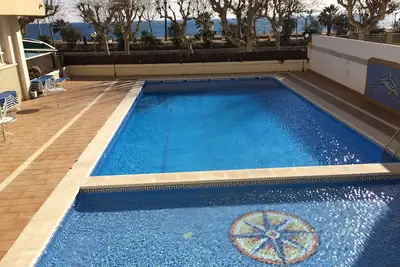 Image de Appartement Carrer Diputacion de Calella. 6 personnes, Idéal pour les familles