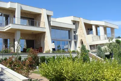 Image de Maison design de 600m2 avec vue mer et piscine et tennis, Sozopol