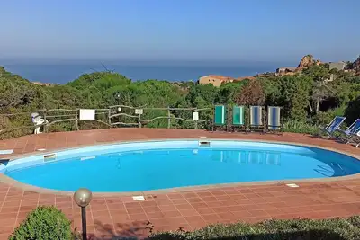 Image de La Maison Blanche, la mer et la côte paradisiaque, Sardaigne