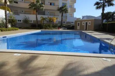 Image de Meuble De Luxe ENTIÈREMENT Meuble 2 Pieces Fini A Haut Standard