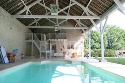 Image de Grenier à grains/Gîte de charme 4*/Abbaye de Bois-Aubry, Tombe de Yul Brynner, 3ha
