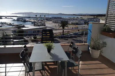 Image de L'estartit. Penthouse avec splendide terrasse en face de la marina
