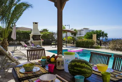 Image de 'The Winning Post' - 3 Bed, 2 Bath, Single Storey Villa with Private Pool in Sea Caves