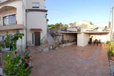 Image de Une magnifique maison individuelle avec 7 chambres et piscine chauffée