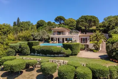 Image de Superbe villa avec vue sur mer