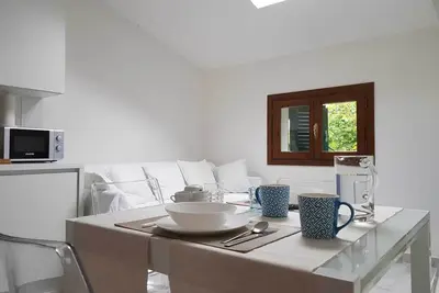 Image de À 100 mètres de la mer, appartement flambant neuf avec tout le confort.