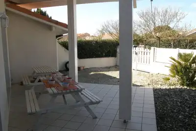 Maison avec Double terrasse et spa en option