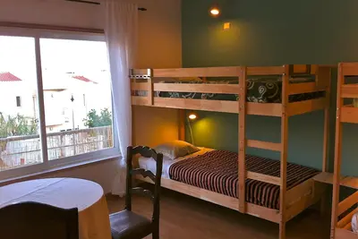 Image de Dortoir de 6 lits: Ericeira Chill Hill Hostel & Private Rooms (Rnal Nº 4514 / Al)