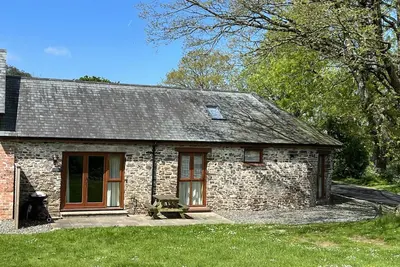 Image de Molesworth Barn at High Park avec Piscine intérieure partagée
