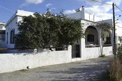 Image de Maison traditionnelle de charme, à 40 mètres de la plage d'Agia Anna