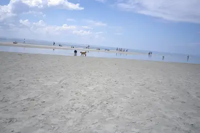 Image de proche de la plage, central et calme, moderne, confortable avec WiFi