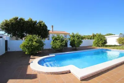 Image de Casa Pradillo - Maison de vacances de style cortijo, près de la plage, avec grande piscine privée, pour 6 personnes