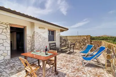 Image de sentiment de vacances dans un appartement calme de la zone sur une oliveraie avec Wi-Fi!