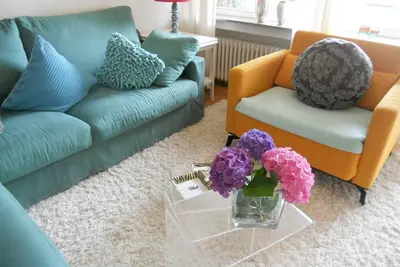 Image de Appartement ensoleillé avec vue sur le jardin et balcon sud-ouest