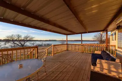 Image de Emplacement de l'hôtel Lakehouse Bungalow-Frisco
