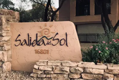 Image de Magnifique condo Scottsdale près de Westworld, Tpc, randonnée, shopping et restaurants!