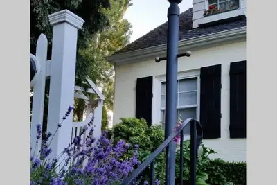 Image de Charme Top Floor Mère-frère Studio De Cape Cod Accueil.