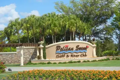 Image de Pélican. Son, Condo de luxe, Décor d'île, Golf 27 trous, Vue rivière / réserve