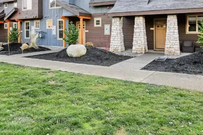 Image de Cabine confortable, à quelques pas du centre de natation et de remise en forme préféré des familles