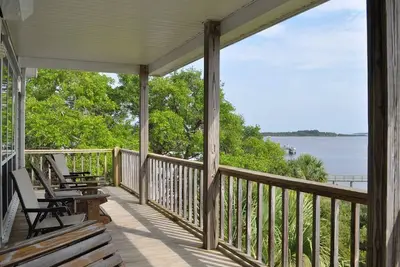Image de Seahorse Landing Cedar Key - Unité avant du golfe à louer (rabais de décembre ***)