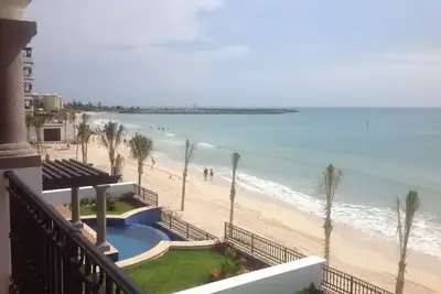 Image de Condo de 3 chambres sur la plage avec toutes les commodités du complexe de luxe