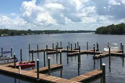 Image de Condo 2br / 2ba sur le St Johns River-Welaka Resort Living