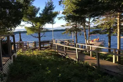 Image de Superbe cabine du Maine sur le lac Boyden