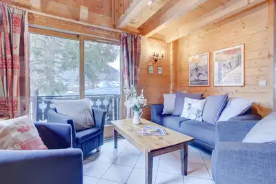 Image de Chalet La Petite Maison, situation idéale pour le ski