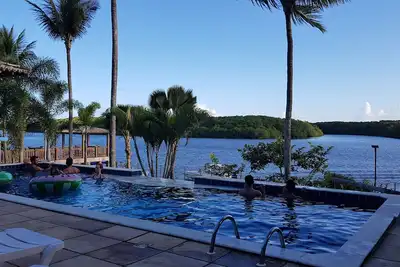 Image de Excellente maison 4 suites, communauté fermée