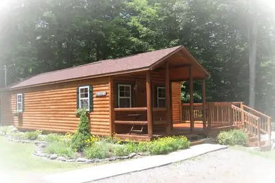 Image de Charming Log Cabin à Sackets Harbor, Ny, Internet gratuit, très bien situé, la vie privée