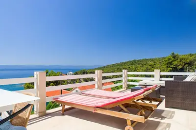 Vue panoramique et site spacieux, près de la plage