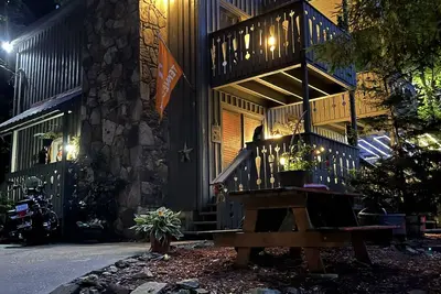Image de Bear Walk - Près du centre-ville de Gatlinburg / Parc national / Ski Lodge