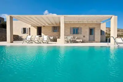 Image de Villa d'exception avec piscine privée/Naoussa