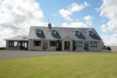 Image de Secluded Curracloe holiday home, on an acre of enclosed gardens, close to beach